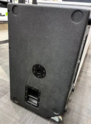 Yorkville Sound - Paraline Series Powered Subwoofer 2 x 15 inch - 2400 Watts 2